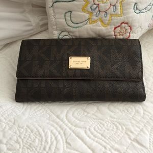 Michael Kors wallet